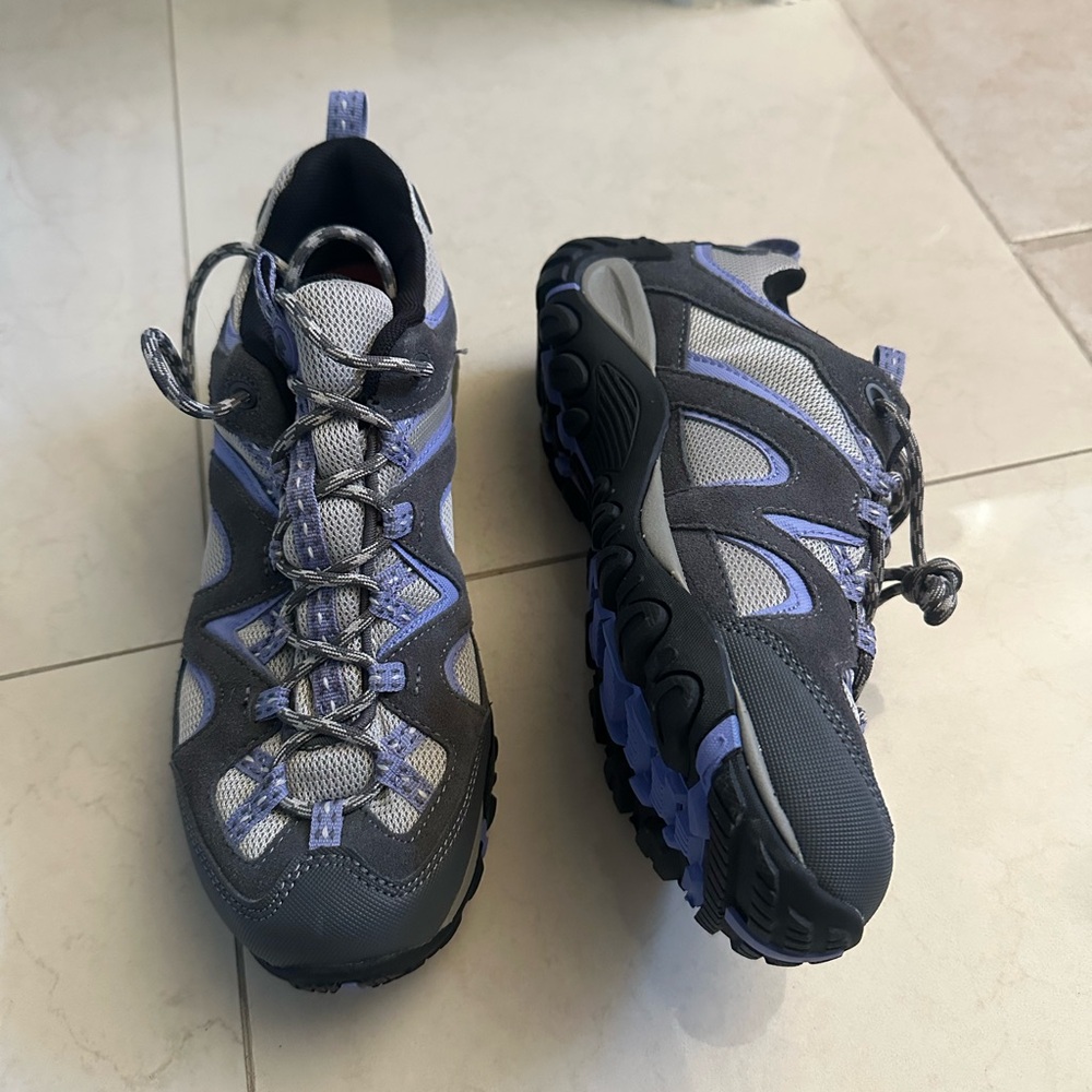 NWOT Merrell Hiking Shoes